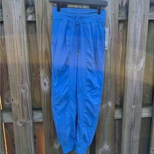 NWT Lululemon Dance Studio Mid Rise Jogger